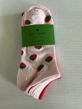 Kate Spade Quarter Socks Pink Strawberries 3 pack NWT